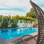 Casa Punto Villa