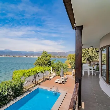 Casapunto Villa *
