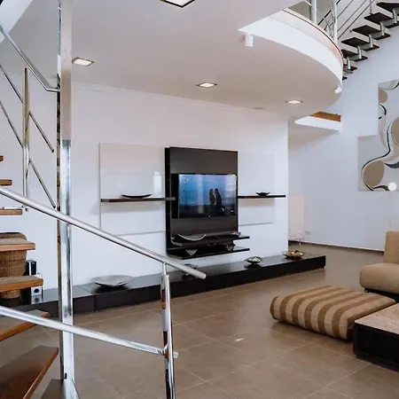 ヴィラ Casa Punto フェティエ